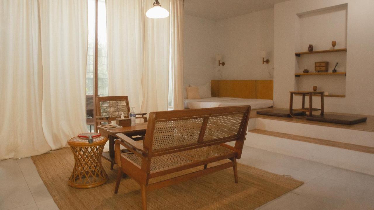 Paper Plane Cnx Bed and Breakfast Chiang Mai Buitenkant foto