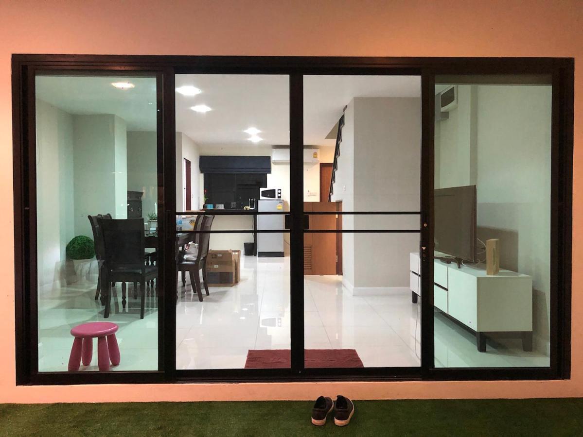 Paper Plane Cnx Bed and Breakfast Chiang Mai Buitenkant foto