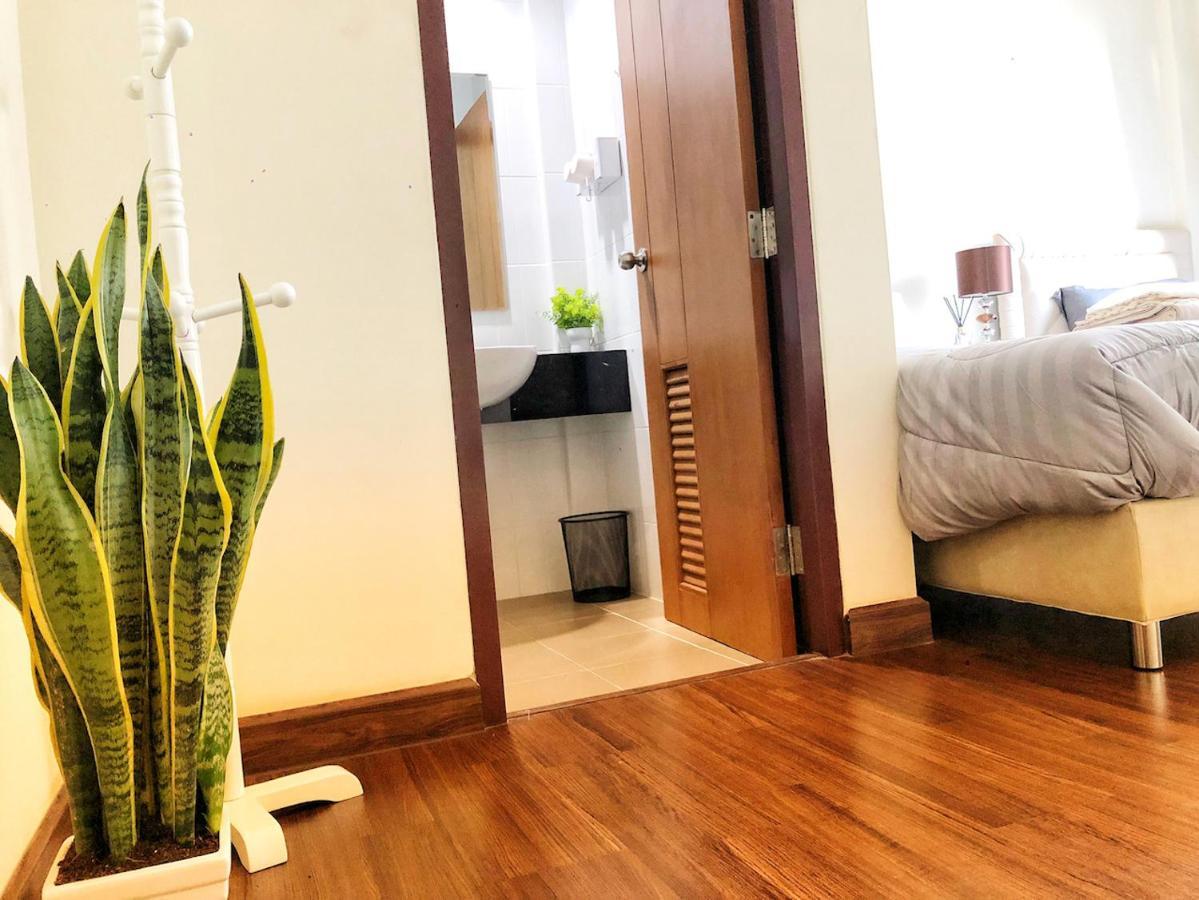 Paper Plane Cnx Bed and Breakfast Chiang Mai Buitenkant foto