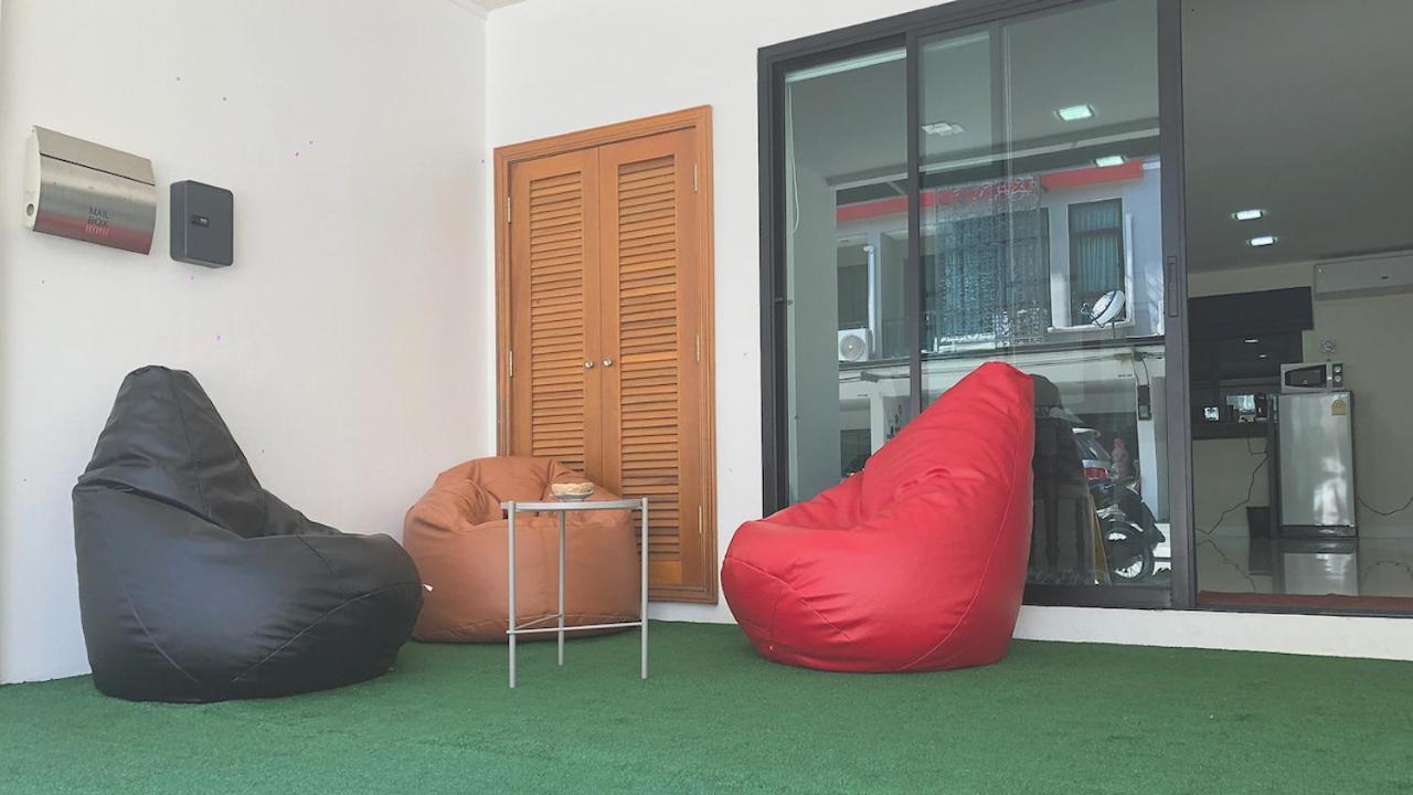 Paper Plane Cnx Bed and Breakfast Chiang Mai Buitenkant foto
